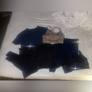 Lululemon Lot 6 pieces size large 12